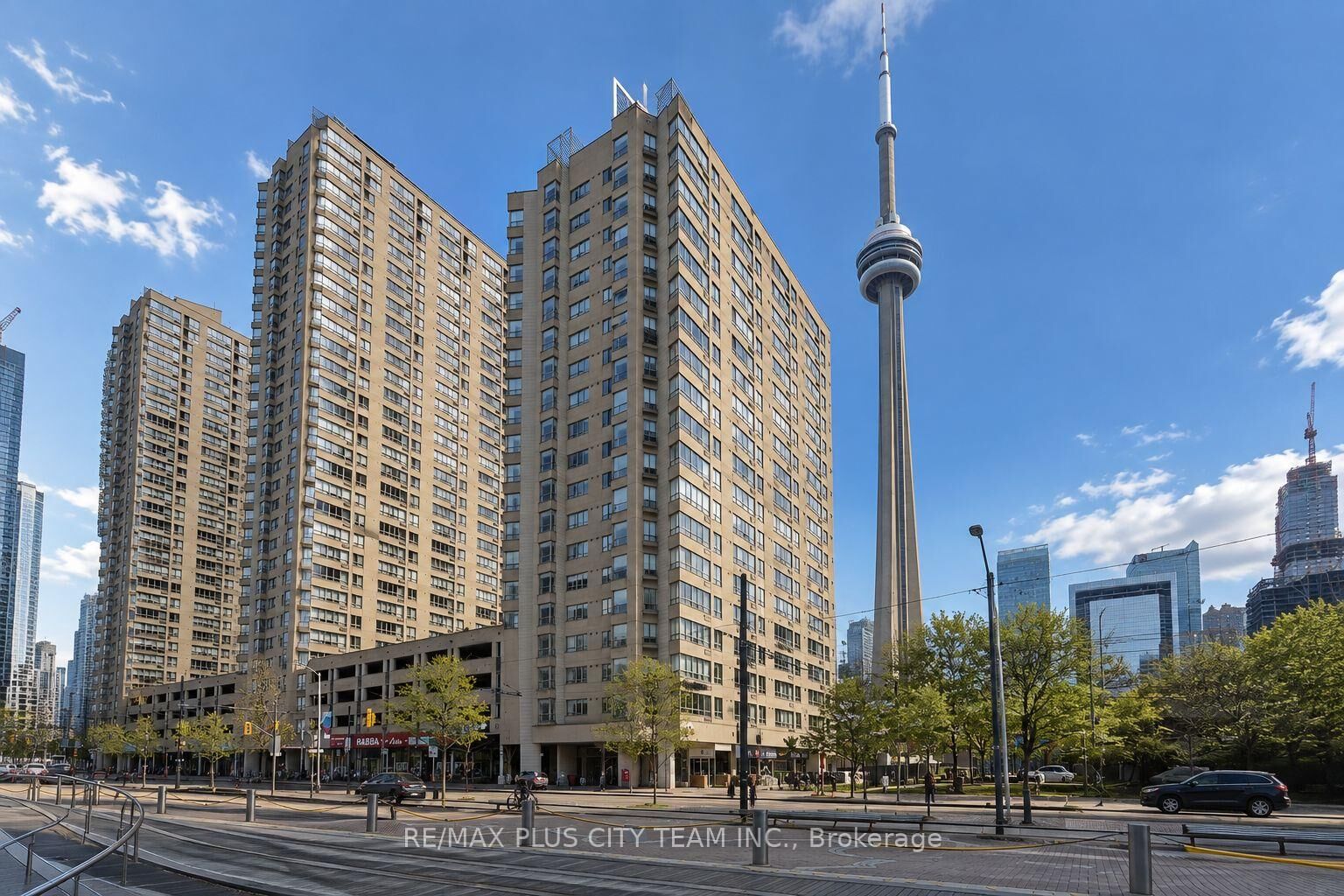 Property Photo:  250 Queens Quay N/A W 1506  ON M5J 2N3 