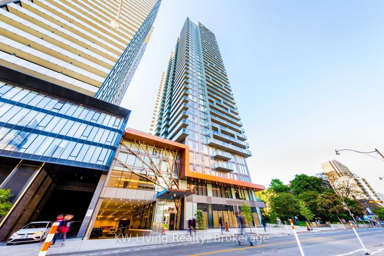 Property Photo:  50 Wellesley Street E 4008  ON M4Y 0C8 