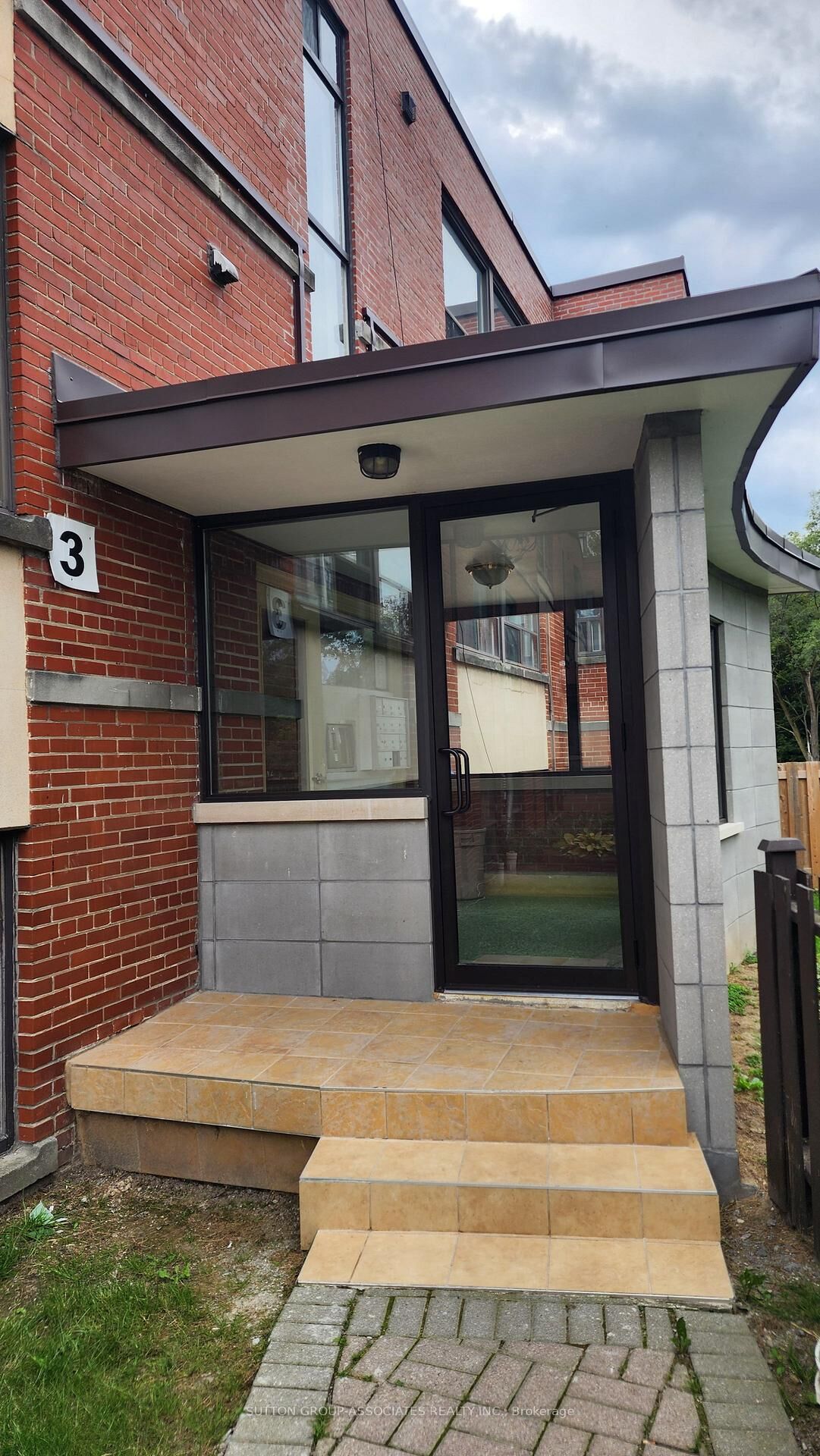 Property Photo:  3 Greenbrook Drive 102  ON M6M 2J8 