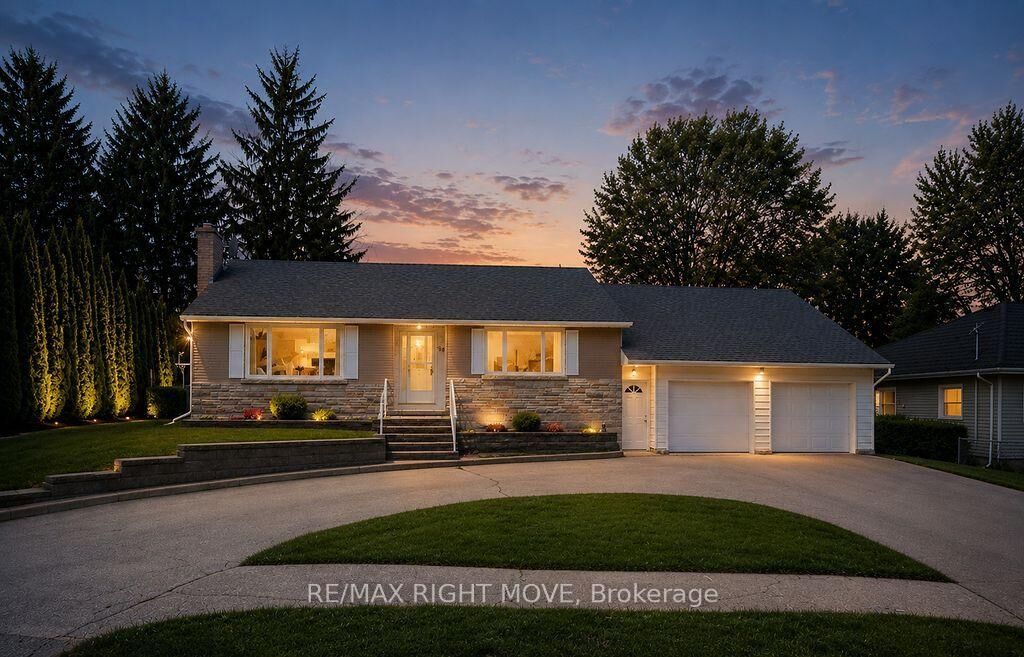 Property Photo:  94 Fittons Road E  ON L3V 2J5 