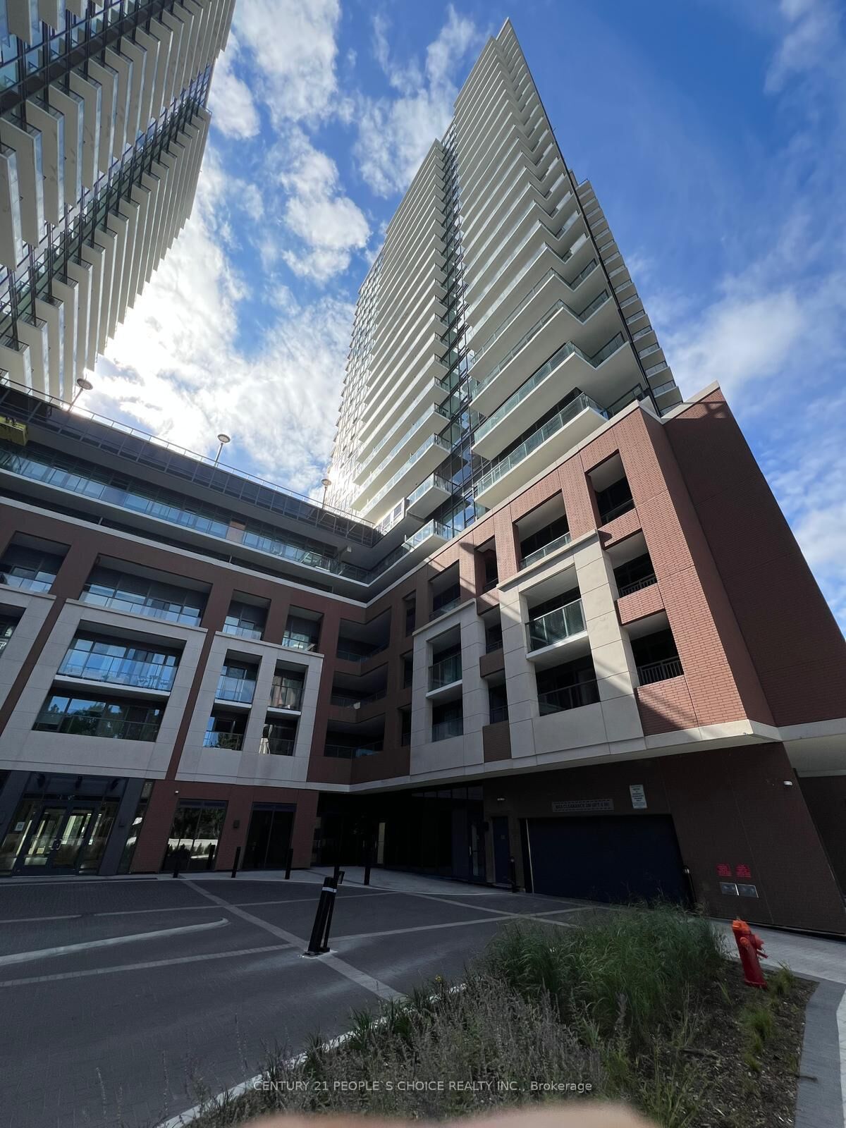 Property Photo:  4010 Eglinton Avenue W 2704  ON M9A 0G5 
