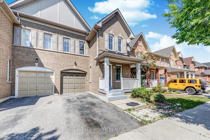 Property Photo: 32 Tansley Crescent ON L1Z 1Y3