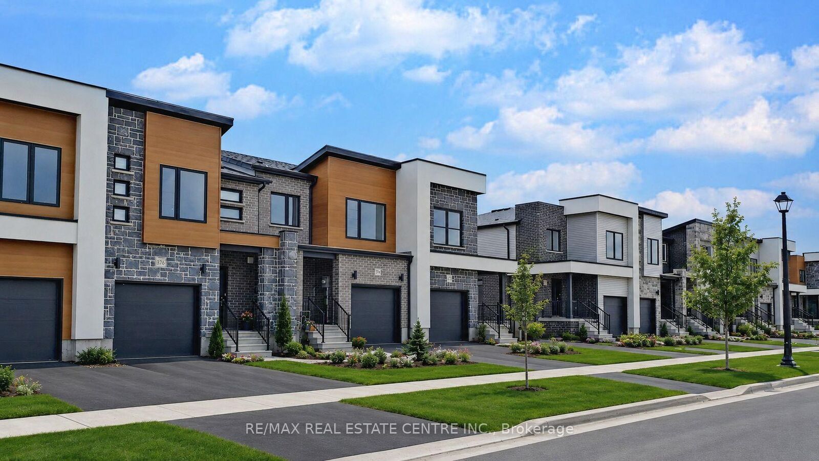 Property Photo:  309 Bradshaw Drive  ON N5A 0K2 
