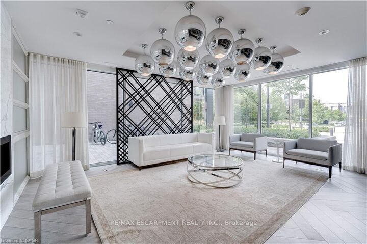 Property Photo:  168 Sabina Drive 119  ON L6H 0W5 