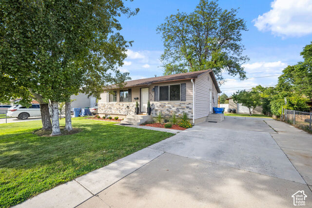 Property Photo:  852 W 530 N  UT 84057 