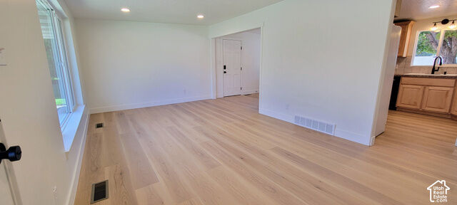 Property Photo:  4271 S 900 E  UT 84403 