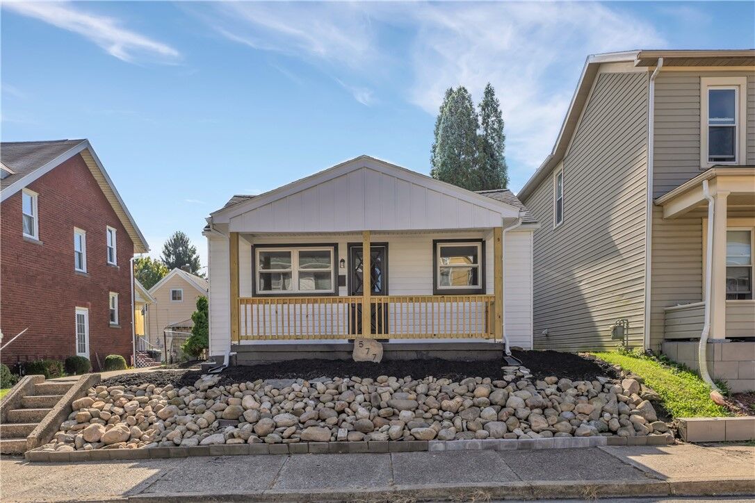 Property Photo: 577 Jefferson St PA 15074