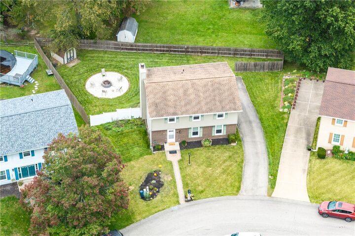 Property Photo:  108 Emerald Ct  PA 16066 