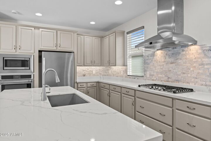 Property Photo:  4629 Cactus Wren Road  AZ 85390 