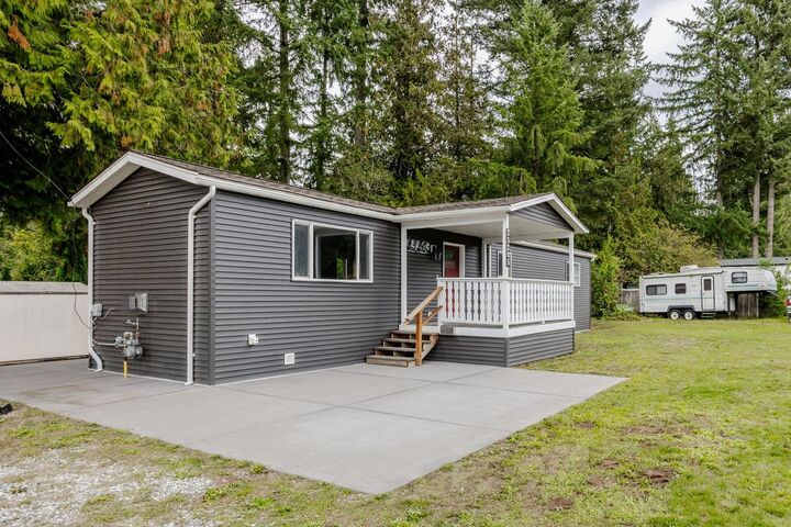 Property Photo:  23205 Calvin Crescent 5  BC V2X 4S3 
