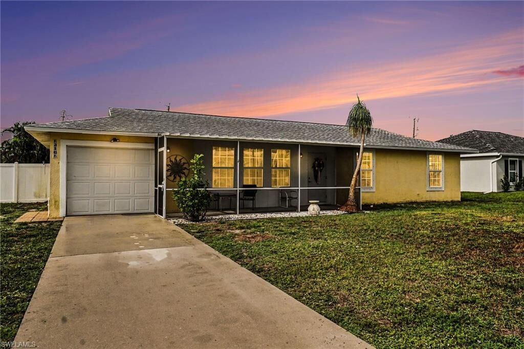 Property Photo:  316 SW 19th Ter  FL 33991 