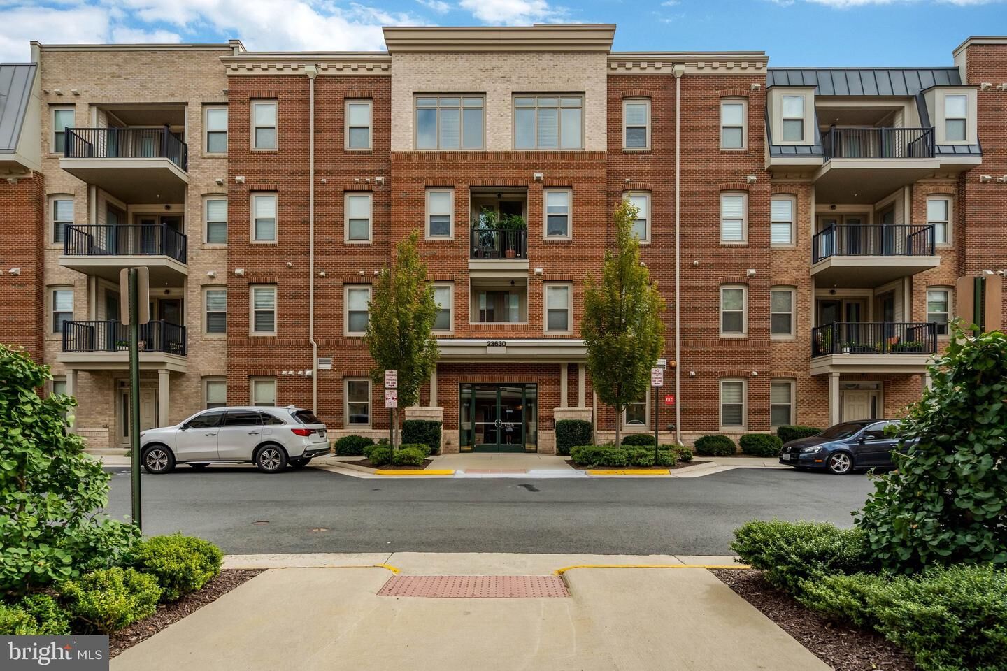 Property Photo:  23630 Havelock Walk Terrace 410  VA 20148 