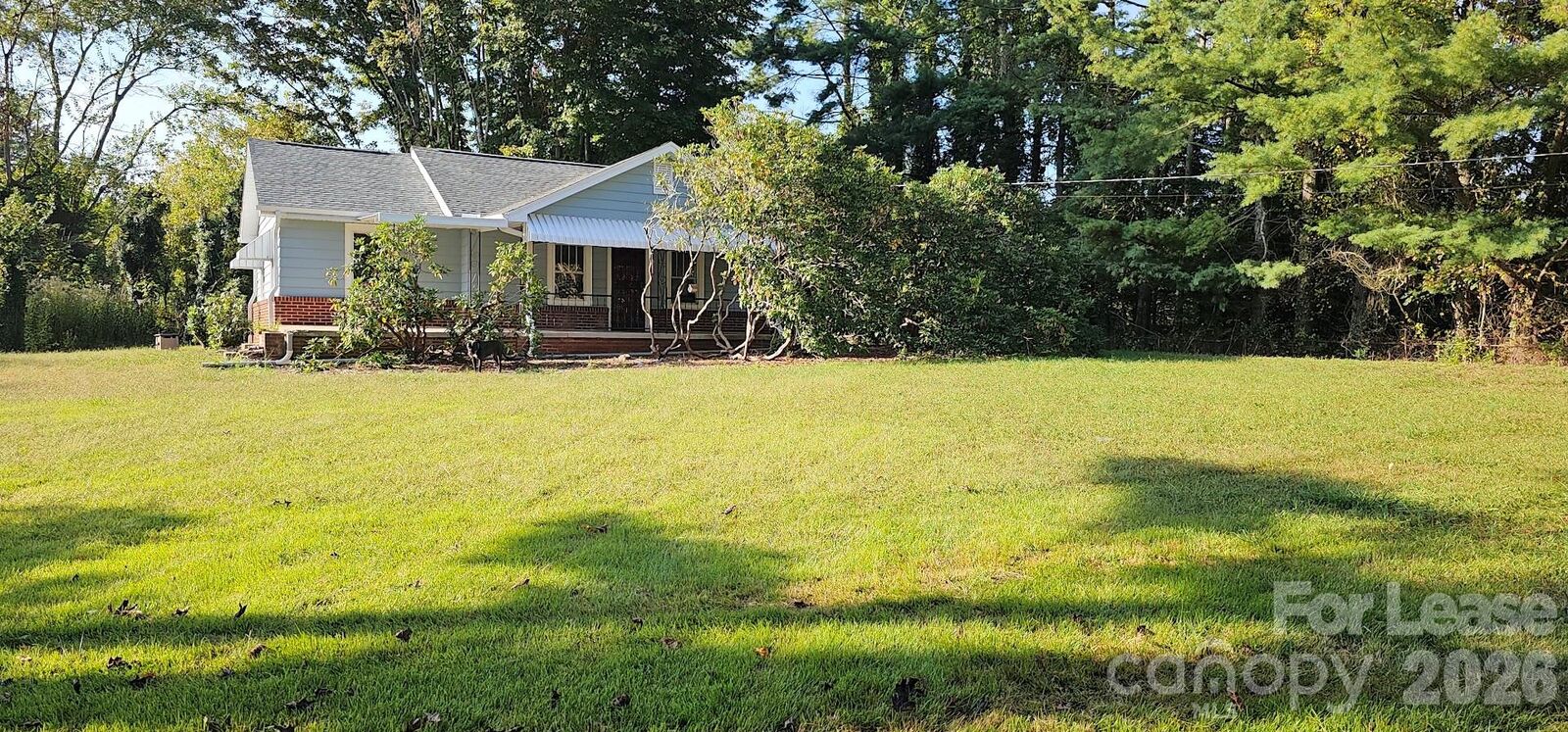 Property Photo:  75 Oak Hill Drive  NC 28806 