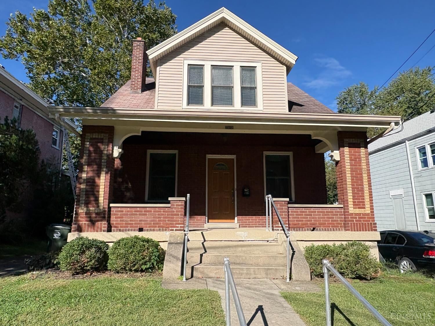 Property Photo: 3927 Delmar Avenue OH 45211