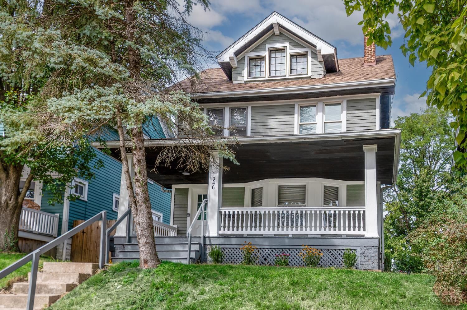 Property Photo:  1946 Hewitt Avenue  OH 45207 