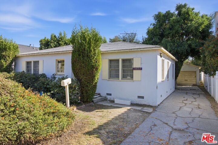 Property Photo:  14822 Otsego St  CA 91403 