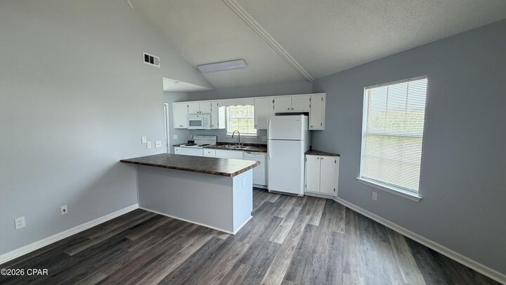 Property Photo: 1401 Gulf Avenue 4 FL 32401