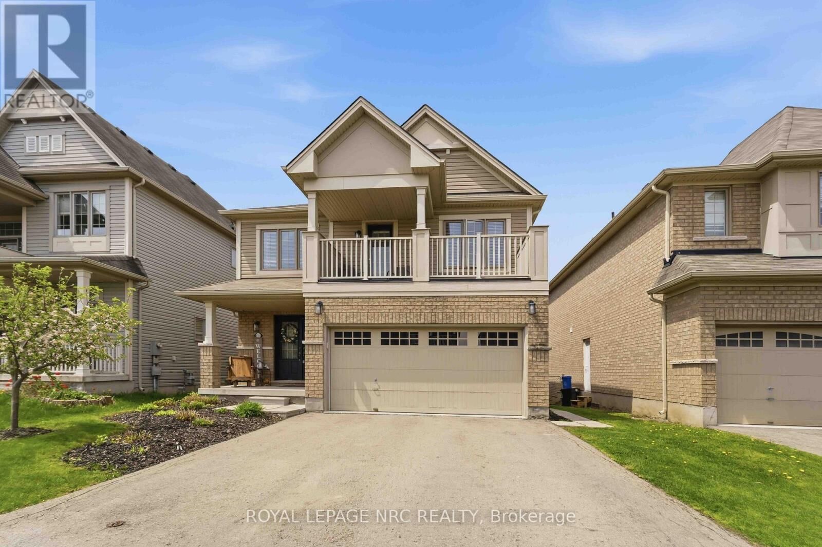 Property Photo:  8769 Dogwood Crescent  ON L2H 2Y6 