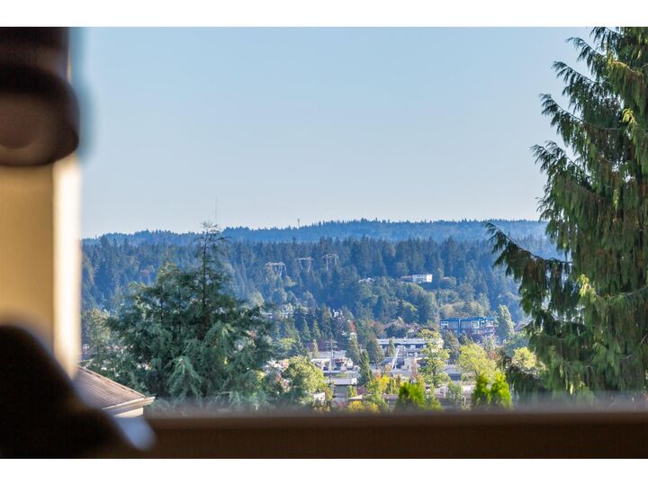 Property Photo:  19846 69A Avenue  BC V2Y 3A9 