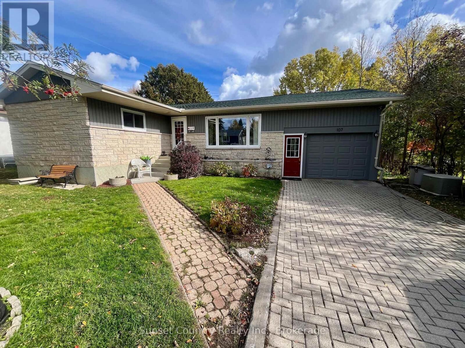 Property Photo:  107 Morison Avenue  ON P8N 2K8 