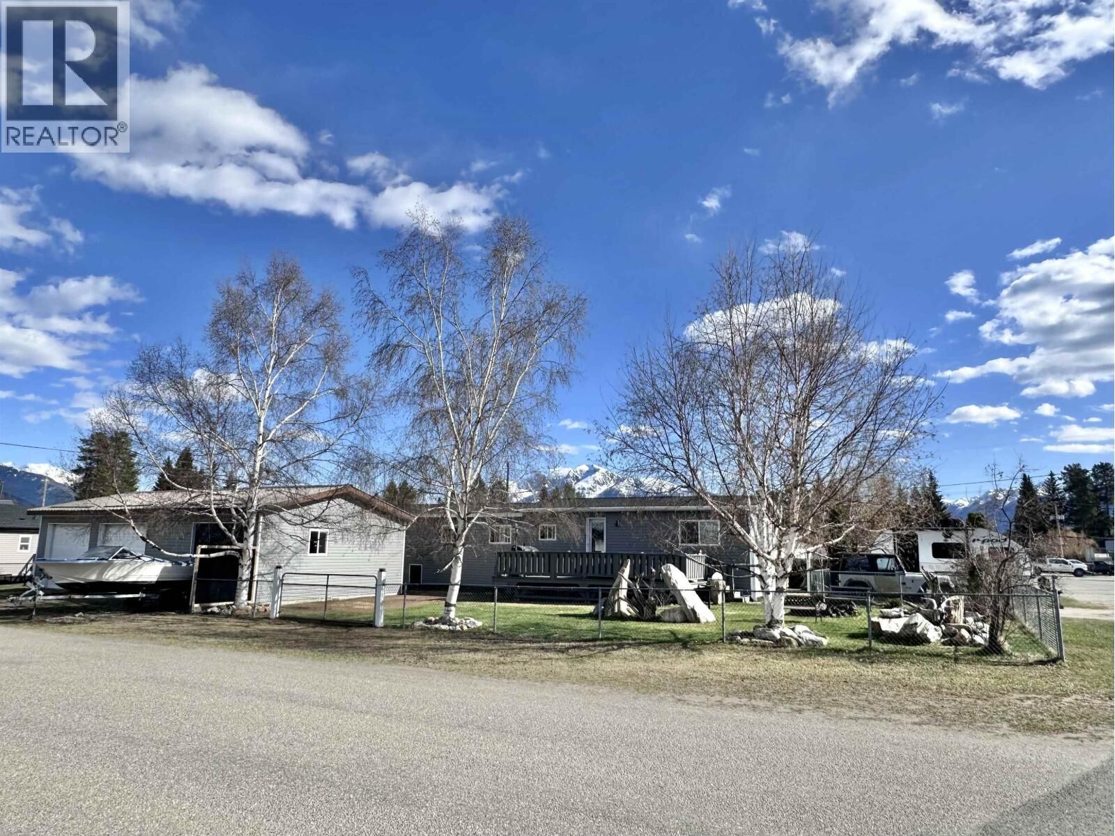 Property Photo:  41 Cedar Street  BC V0E 2Z0 