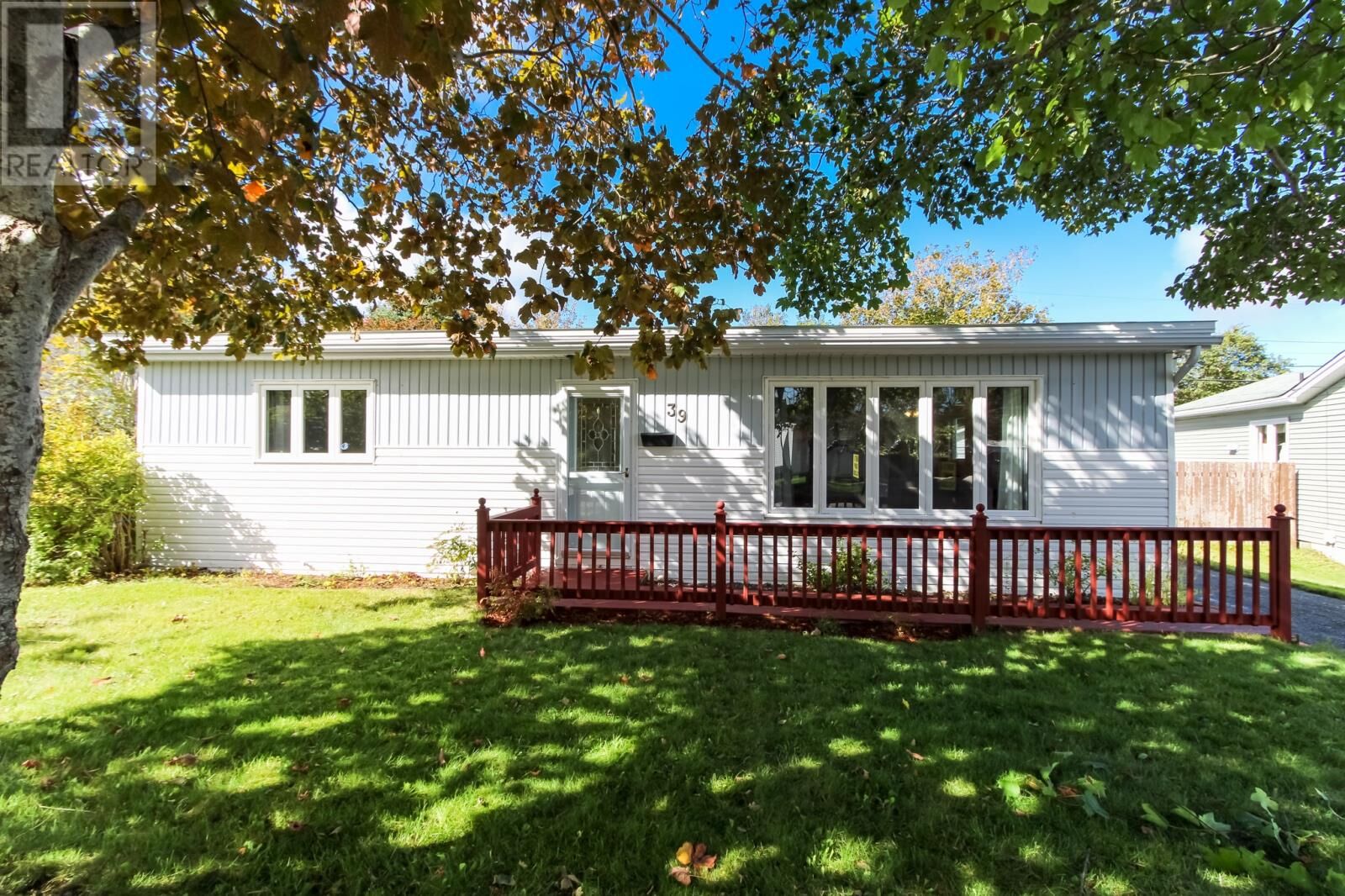 Property Photo:  39 Birchwynd Street  NL A1A 2N5 