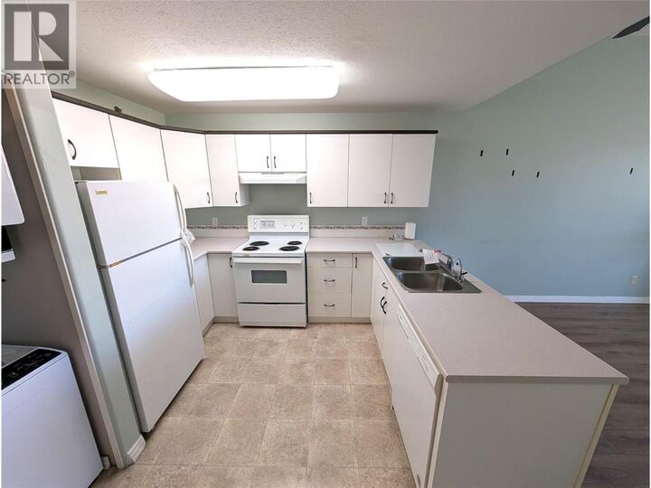 Property Photo:  554 Seymour Street 411  BC V2C 2G9 