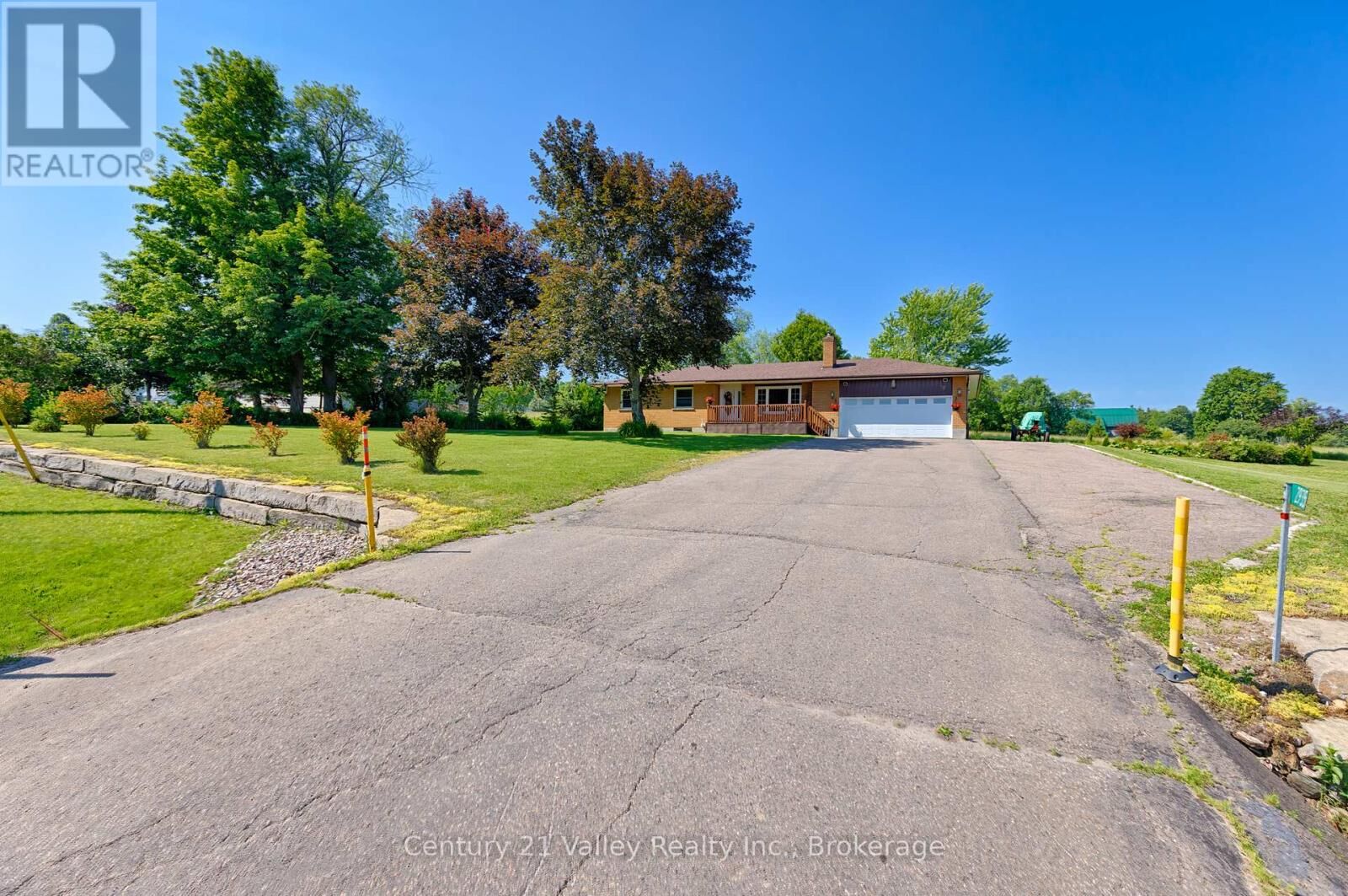 Property Photo:  2935 Burnstown Road  ON K7V 3Z4 