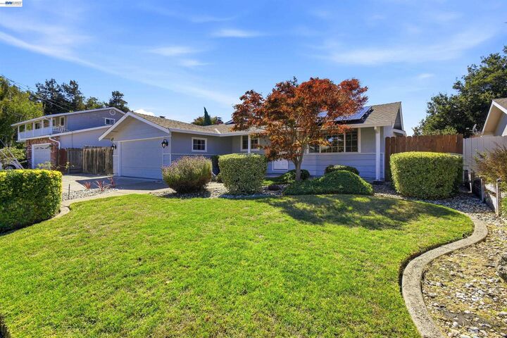Property Photo: 7508 San Sabana Rd CA 94568