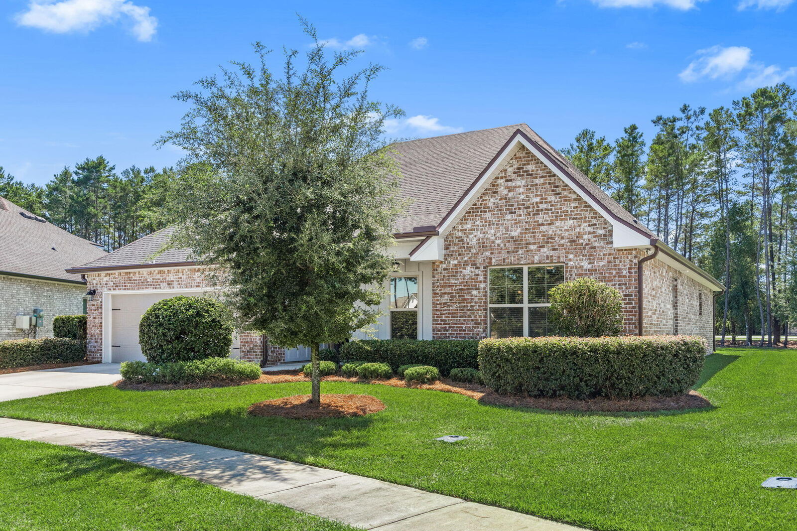 Property Photo: 94 Campfire Cove FL 32439