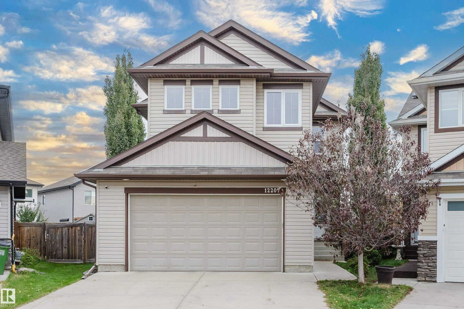 Property Photo:  12207 171 Avenue NW  AB T5X 0E8 