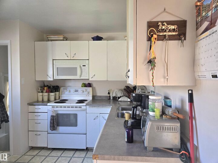 Property Photo:  4835 47 Street  AB T0C 2P0 