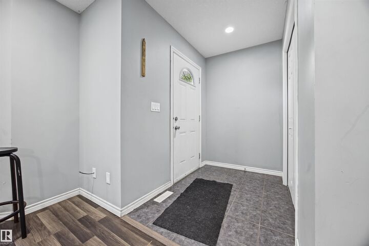 Property Photo:  9626 106 Avenue NW  AB T5H 0N4 