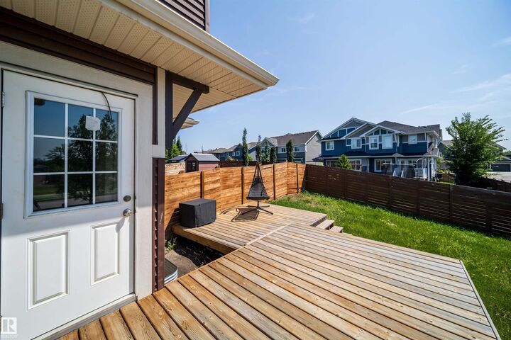 Property Photo:  114 James Crescent  AB T8N 7S6 