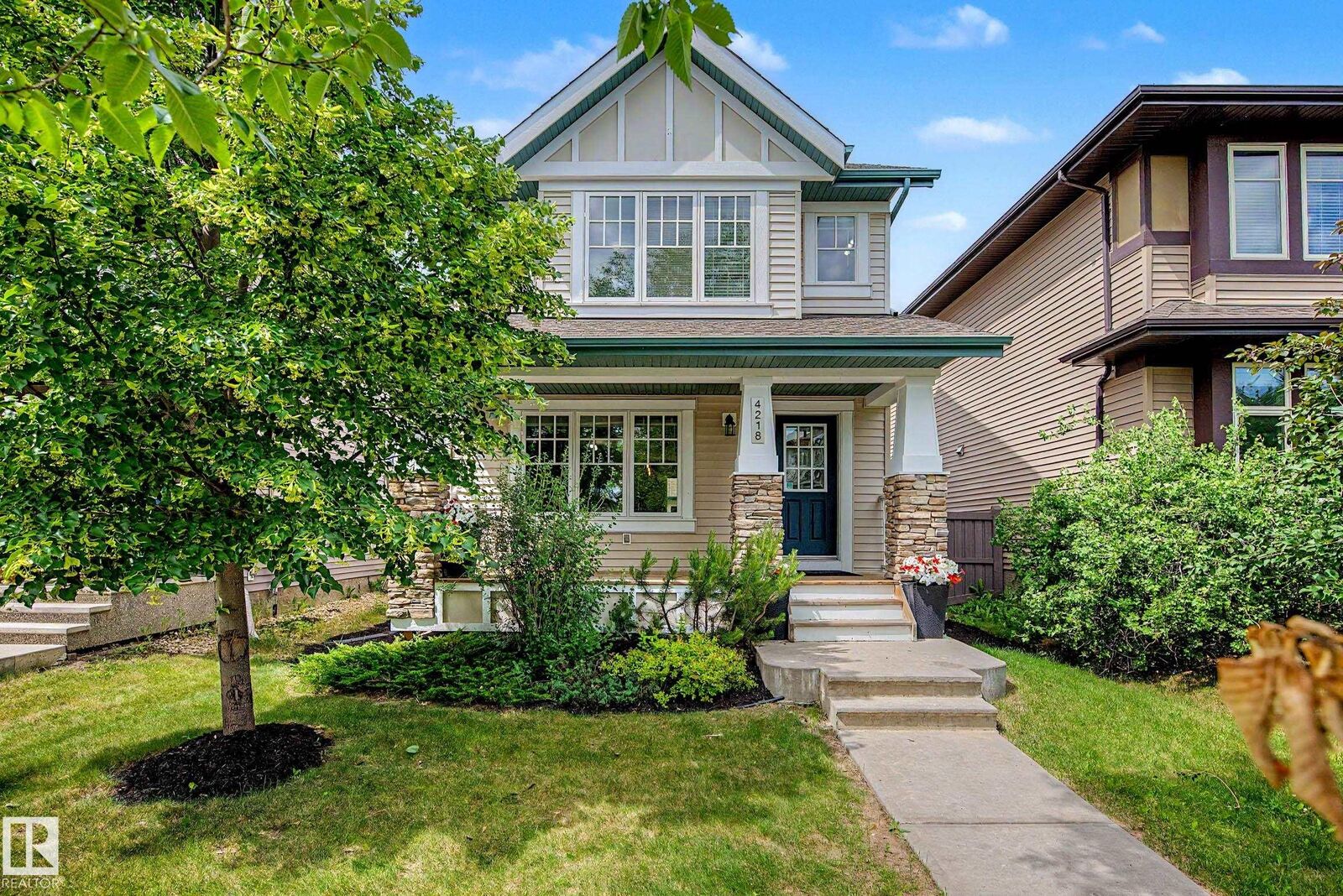 Property Photo:  4218 Allan Link SW  AB T6W 2K1 