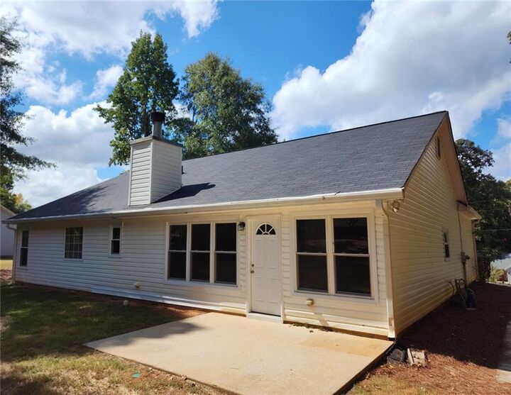 Property Photo:  45 Crooked Creek Court  GA 30016 
