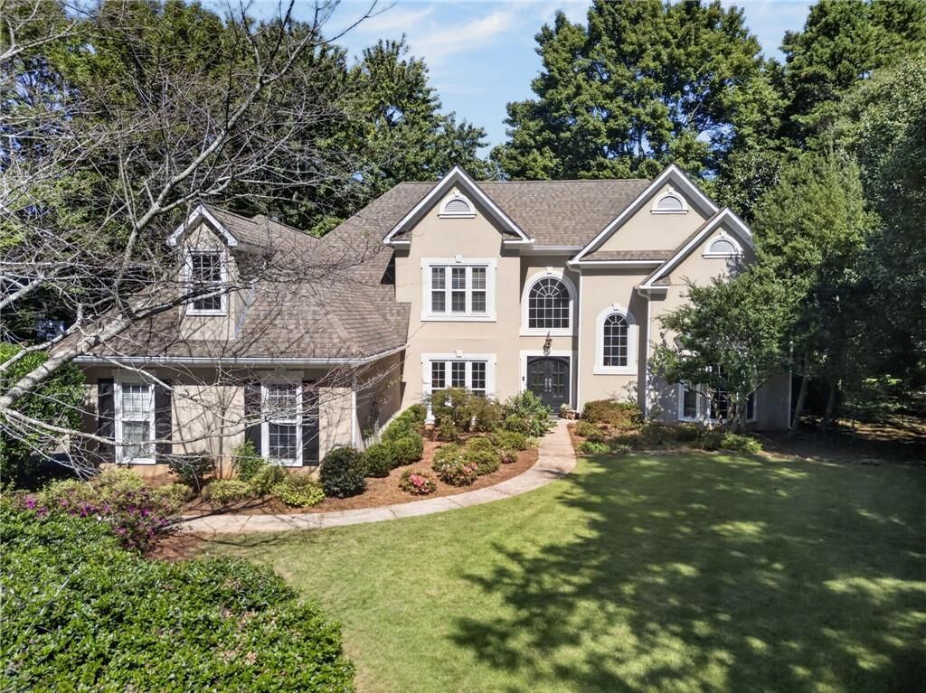 Property Photo:  125 Kiveton Park Drive  GA 30075 