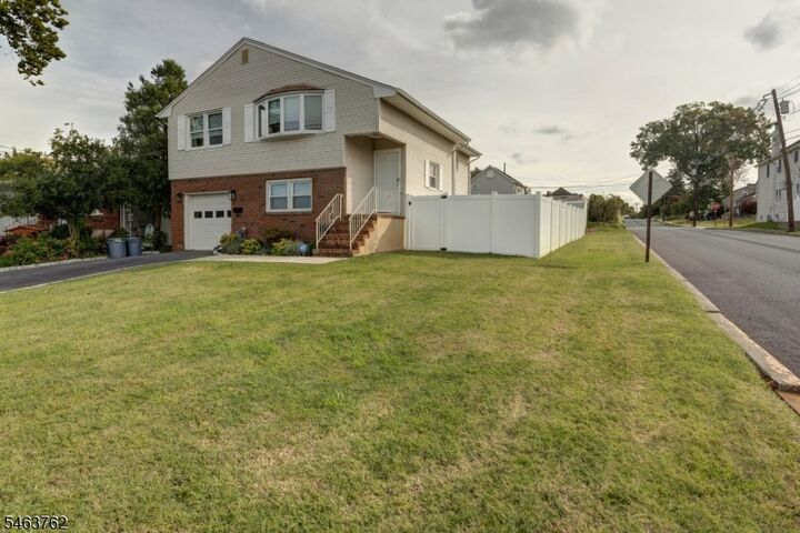 Property Photo: 301 N 16th St NJ 07033