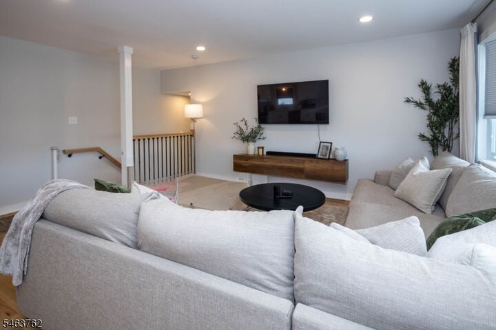 Property Photo: 301 N 16th St NJ 07033