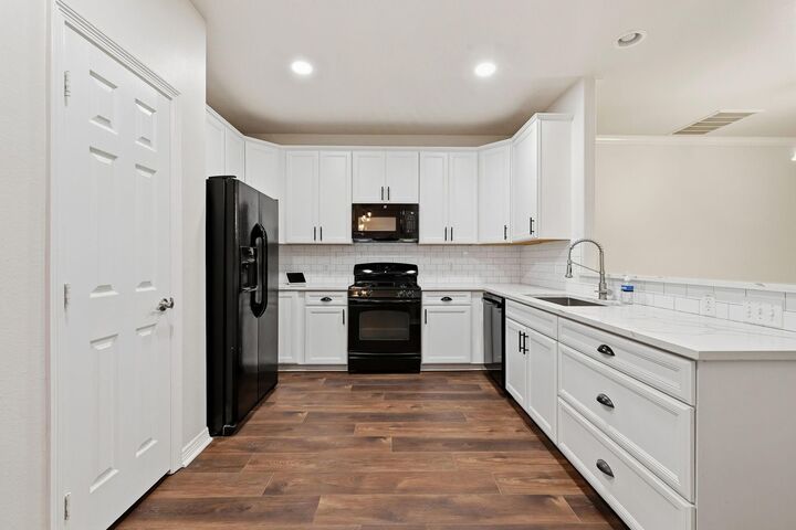Property Photo: 2865 Westhollow Drive 2 TX 77082