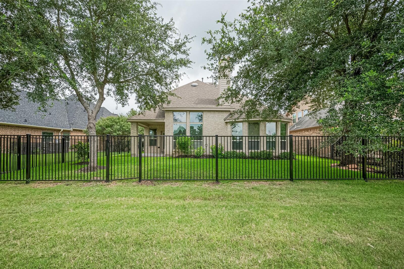 Property Photo: 19339 Oxford Haven Drive TX 77433