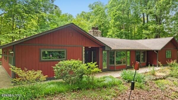 Property Photo: 804 S Shiloh Rd TN 37865