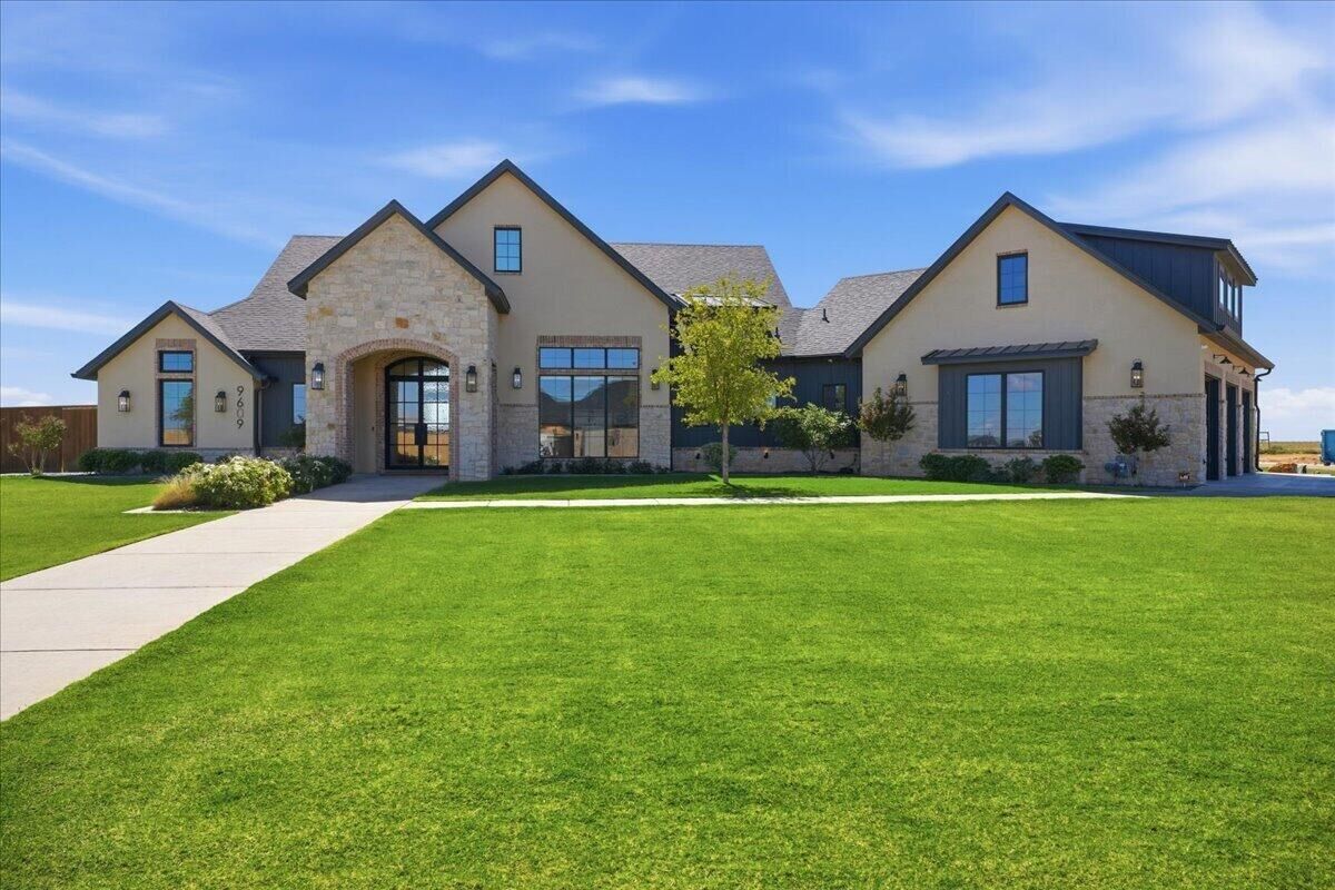 Property Photo:  9609 County Road 7615  TX 79382 