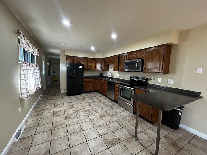 Property Photo: 411 Boat Dock Road KY 42501