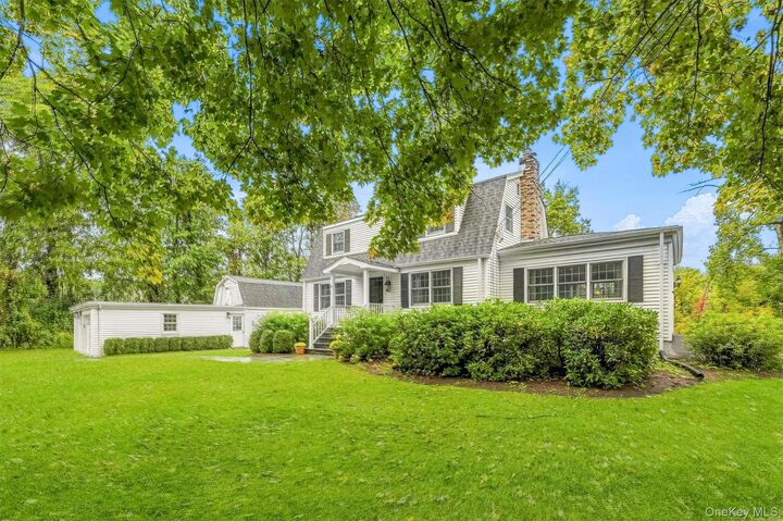 Property Photo:  10 Barrett Drive  NY 12533 