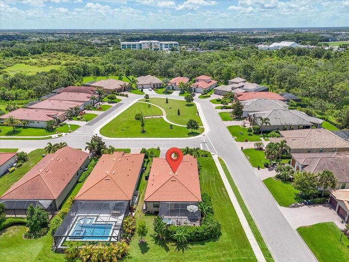 Property Photo:  4602 Royal Dornoch Circle  FL 34211 