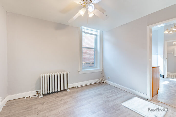 Property Photo:  3001 S Haynes Court 2M  IL 60608 