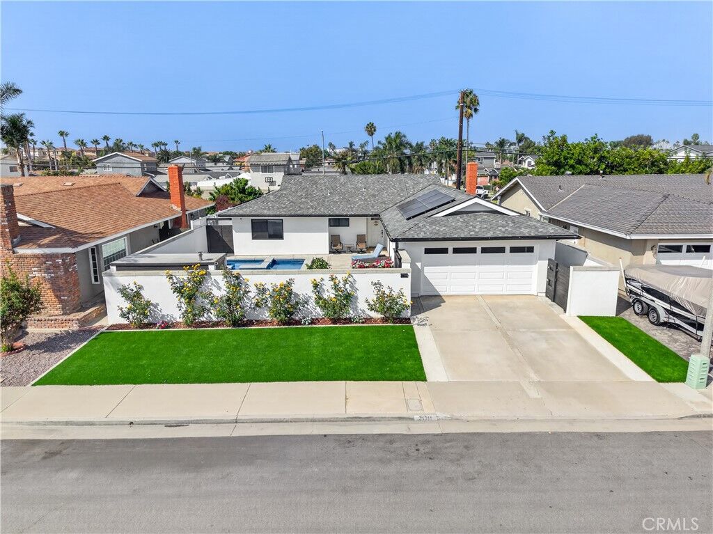 Property Photo: 21311 Antiqua Lane CA 92646