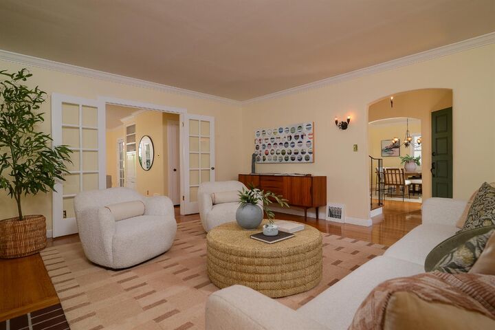 Property Photo:  1841 11th Avenue  CA 95818 