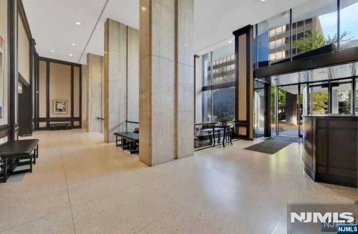 Property Photo:  2077 Center Avenue 7J  NJ 07024 
